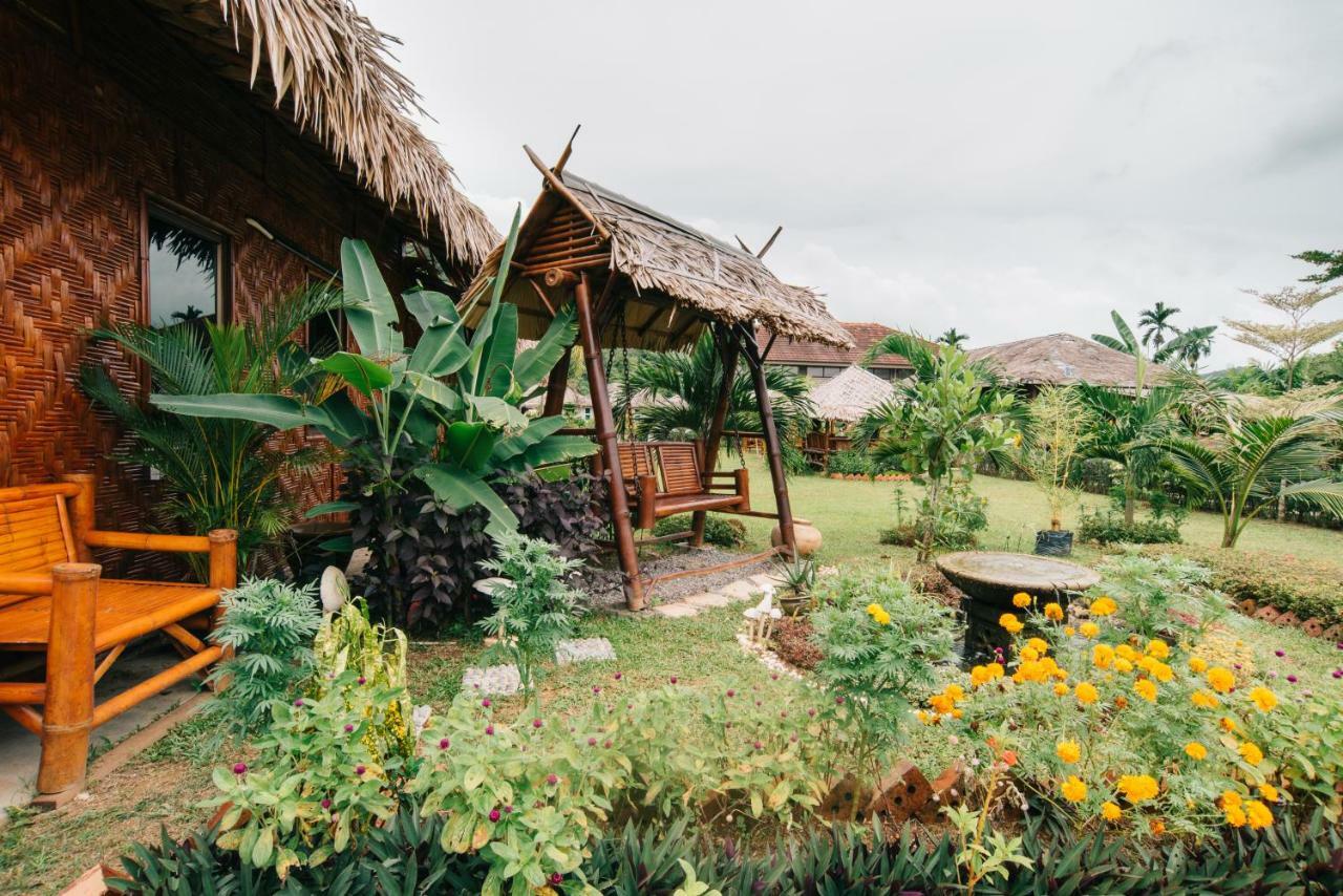 Bambu Getaway Apartment Kuah Exterior photo