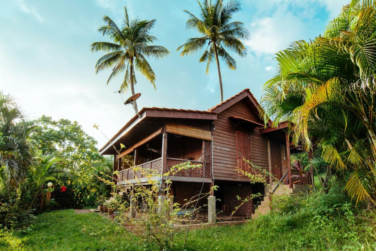 Bambu Getaway Apartment Kuah Exterior photo