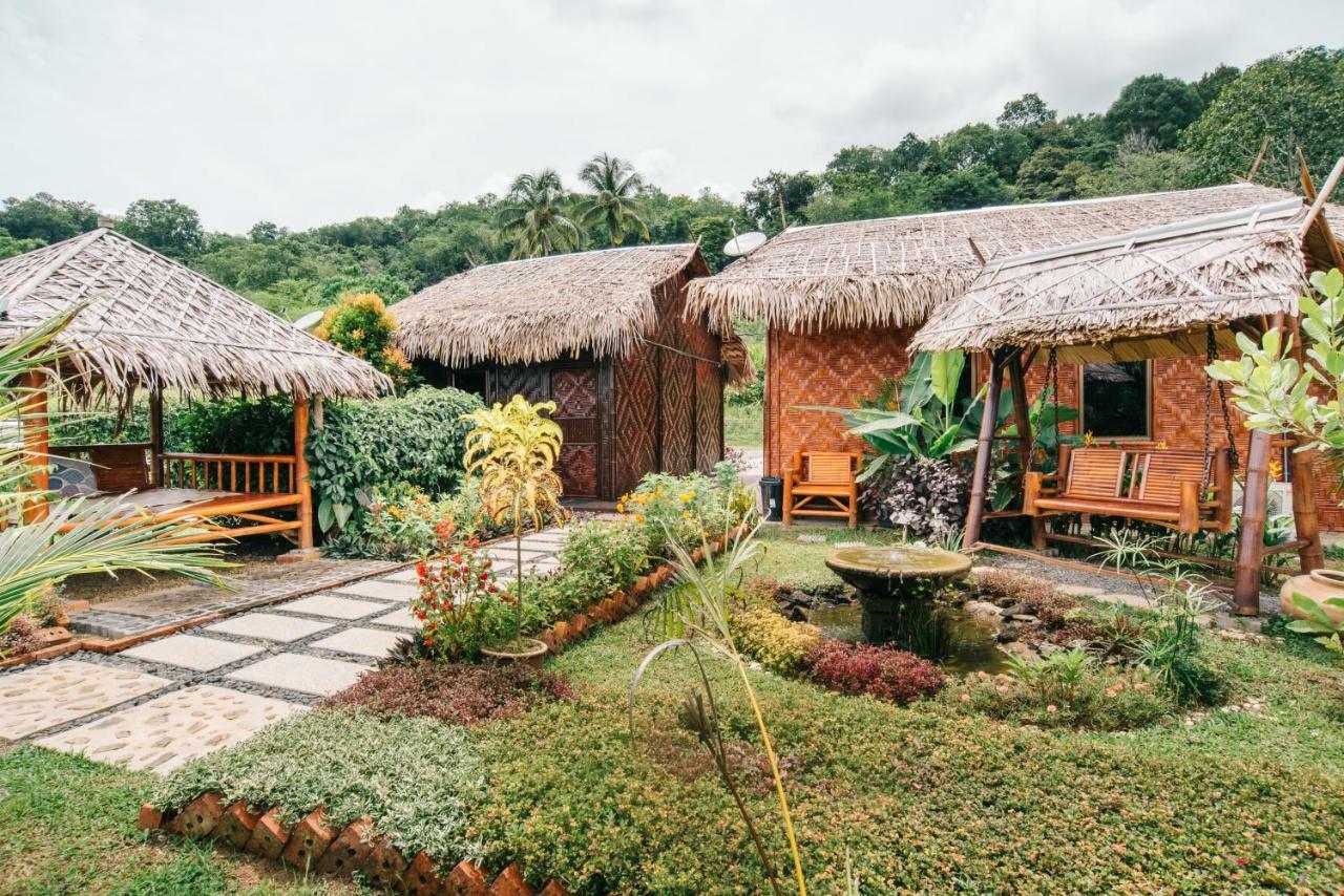 Bambu Getaway Apartment Kuah Exterior photo